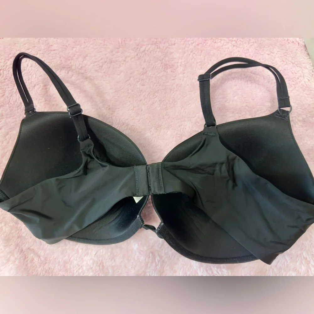 Victoria's Secret Push-Up Padded‎ Sleek Black Bra Size 38D EUC